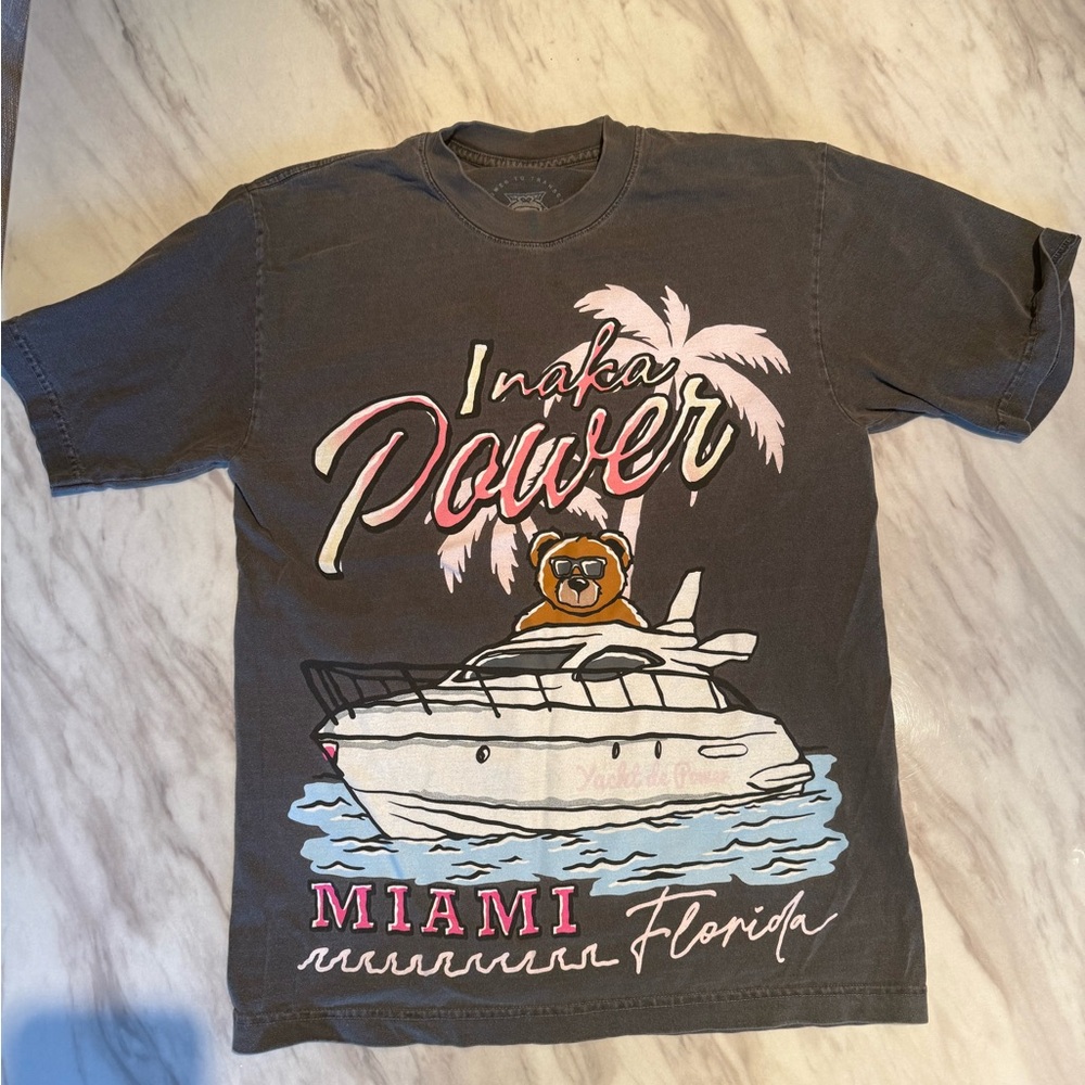 Inaka Power Teddy Bear Miami Yacht Graphic Men's T-Shirt Small Gray Logo